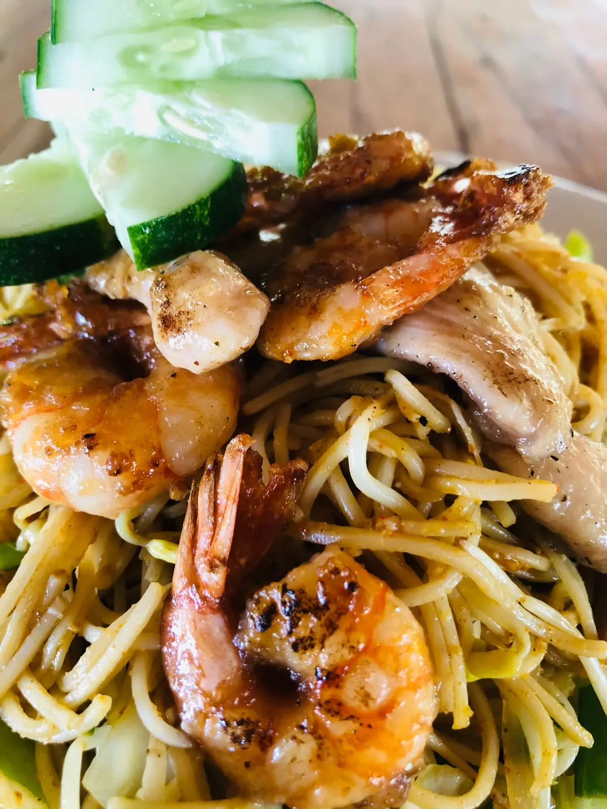 Noodles with shrimp and chicken at Valampuri Resort